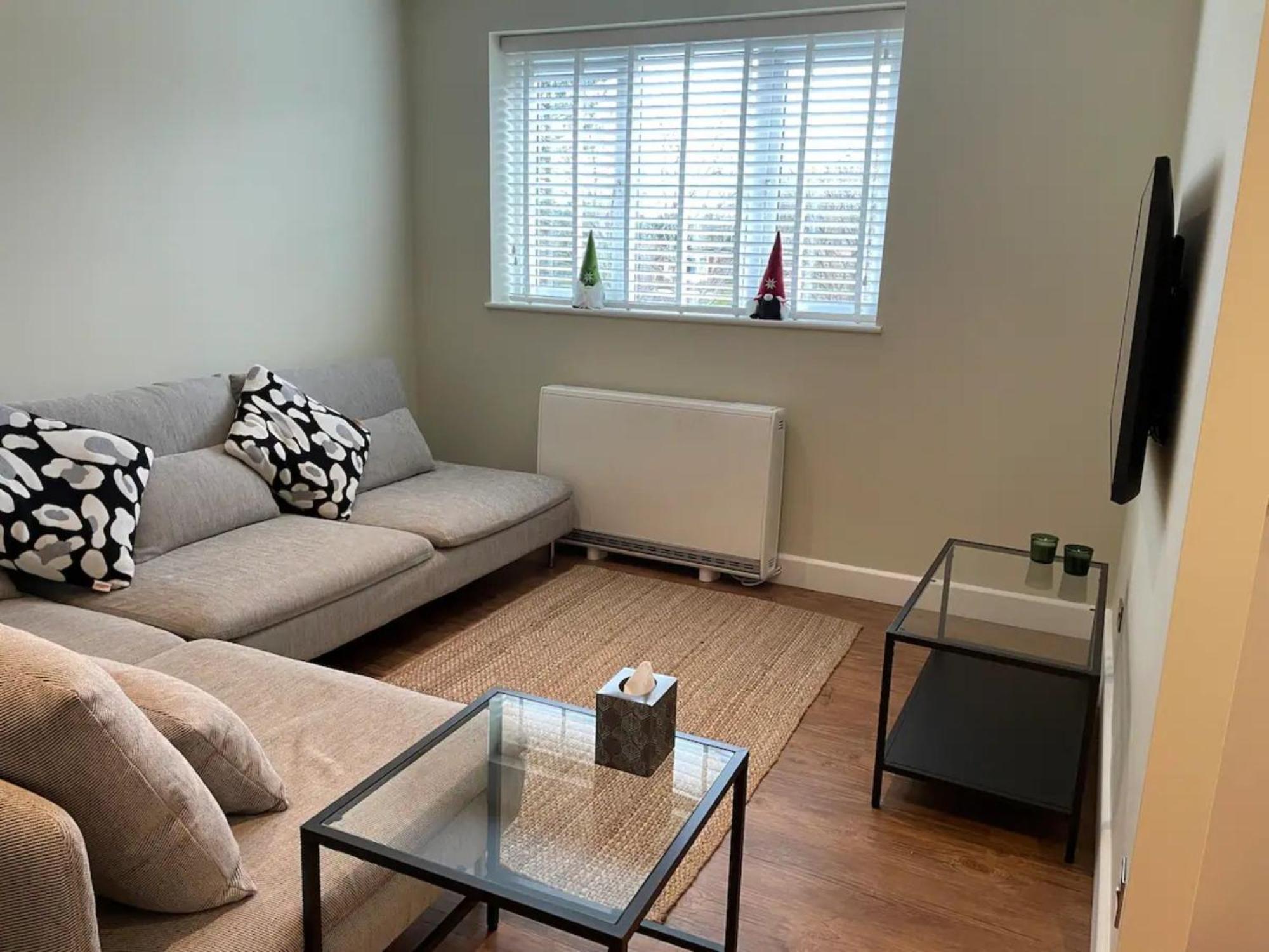 Pass The Keys Modern Family Friendly Flat With Parking Leilighet Rickmansworth Eksteriør bilde